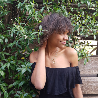 Collar Triángulo de plata chapada en oro