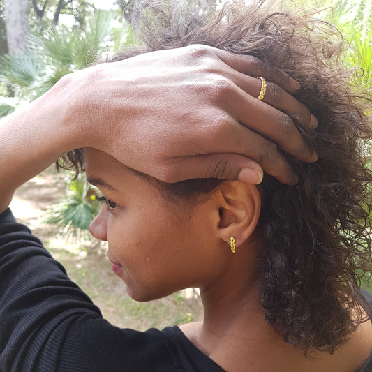 Anillo Trenzas de plata chapada en oro de 18k