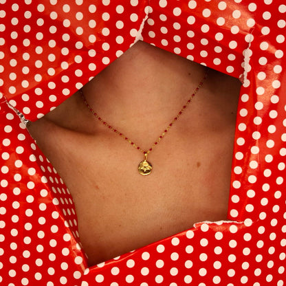 Collar Amuleto de plata chapada en oro