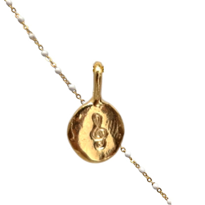 Collar Amuleto de plata chapada en oro