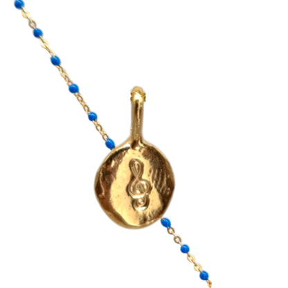 Collar Amuleto de plata chapada en oro