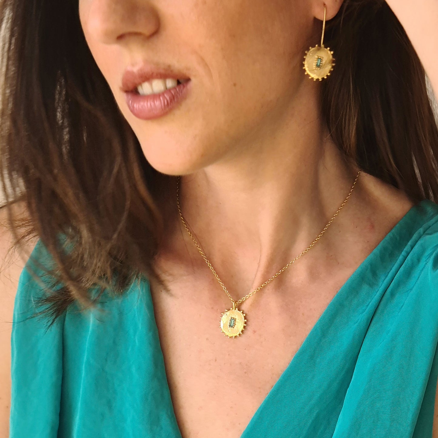 Pendientes Cristales grandes alargados de plata chapada en oro de 18k