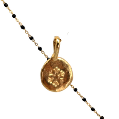 Collar Amuleto de plata chapada en oro