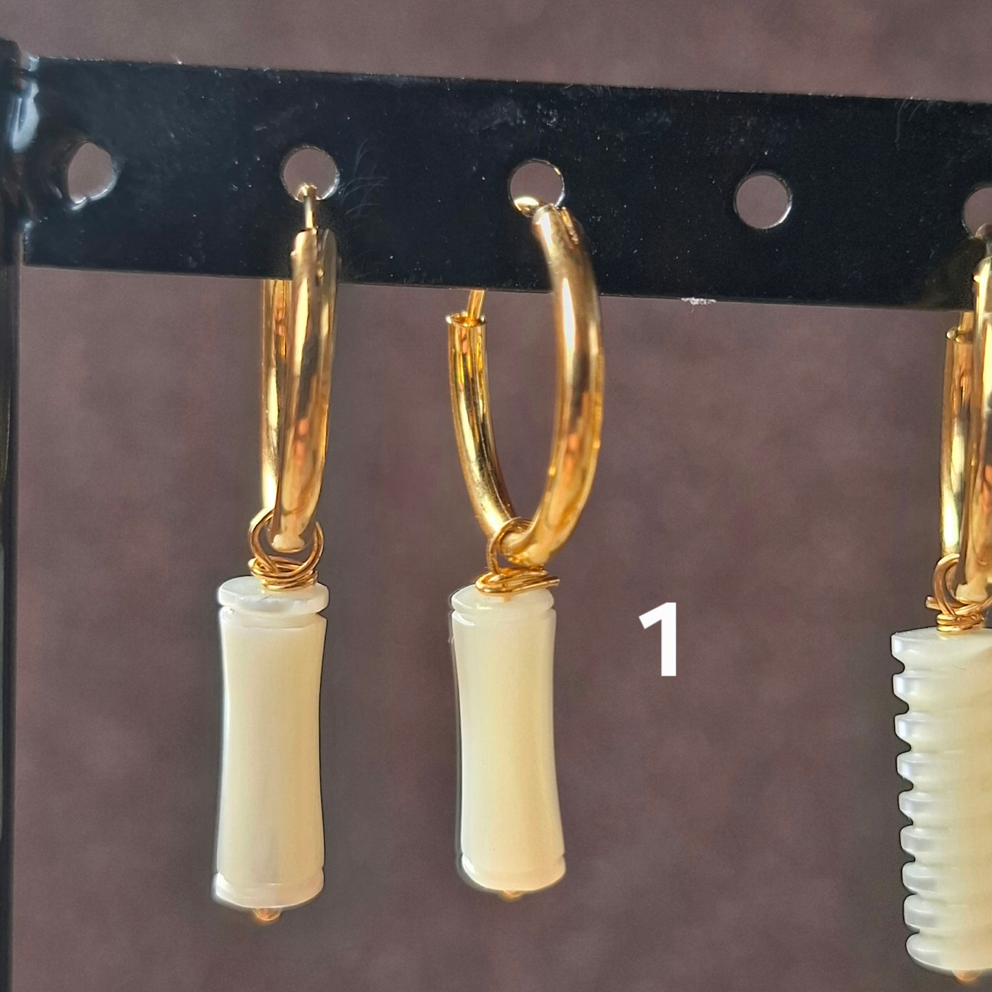 Aros plata con baño de oro y nácar